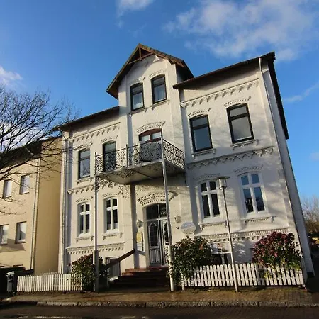 Kapitaenshaus-lassen-zimmer-mendoza 3* Westerland