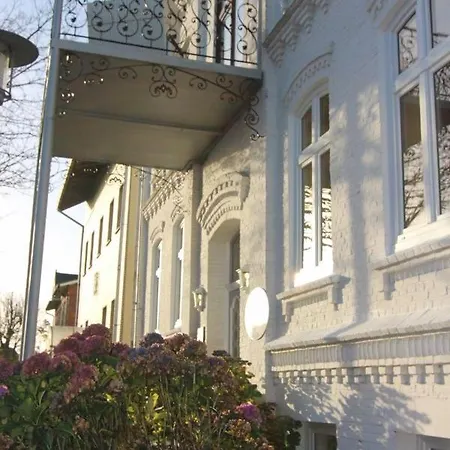 Kapitaenshaus-lassen-zimmer-mendoza 3* Westerland